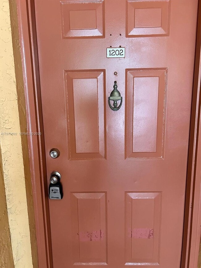 Photo - 2405 NW 33rd St Unit 1202