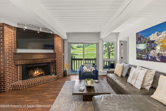 Photo - 70 Gallun Ln Unit 206B