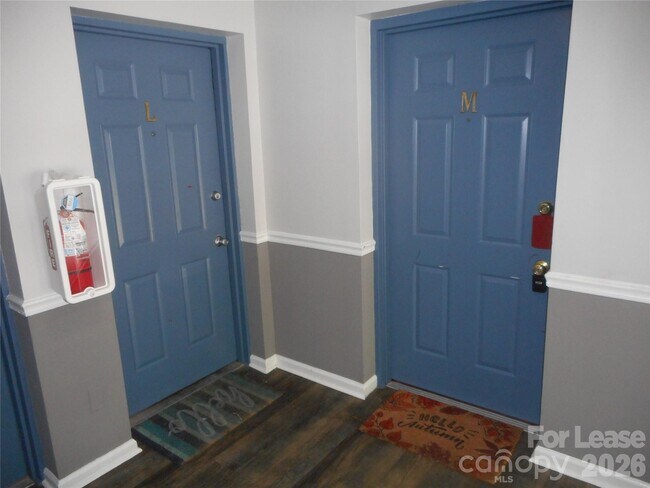 Photo - 9329 Old Concord Rd Unidad M