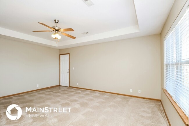 Photo - 211 Golfview Dr