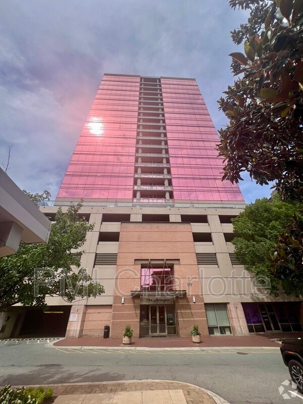 Building Photo - 315 Arlington Ave Unit 803 Rental
