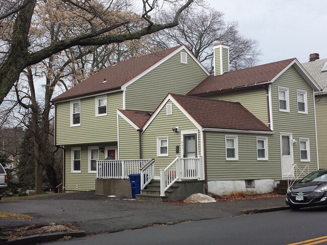 Building Photo - 943 Briarwood Ave Unit 943 briarwood  ave