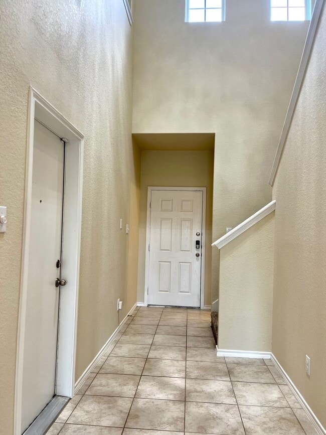 Photo - Spacious 4 Bedroom/Loft Area ~ Convenient ...