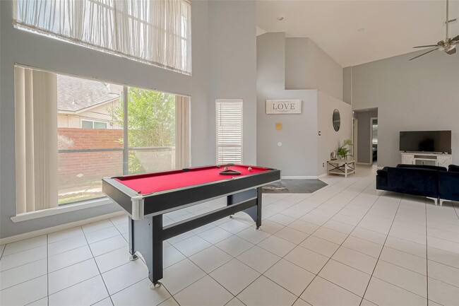 Photo - 9310 Corner Oaks Ln