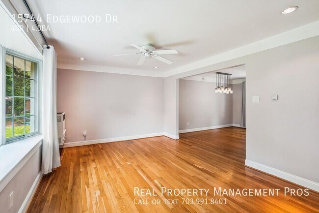 Photo - 15744 Edgewood Dr