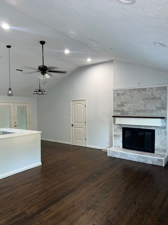 Photo - 9316 Fairwood Dr