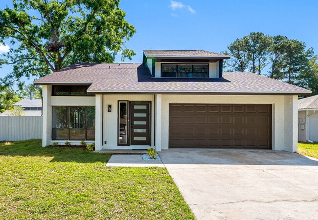 Photo - 15307 Summerwind Dr House