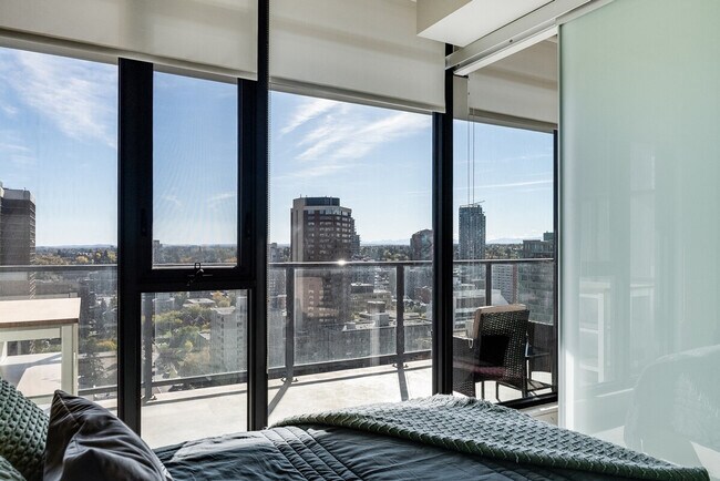 Photo - 1010-1016 6 St SW Unit SI ID1346025P