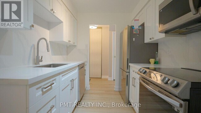 Photo - 4001 Don Mills Rd.