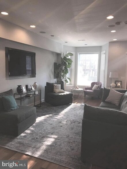 2016 North Capitol St NW