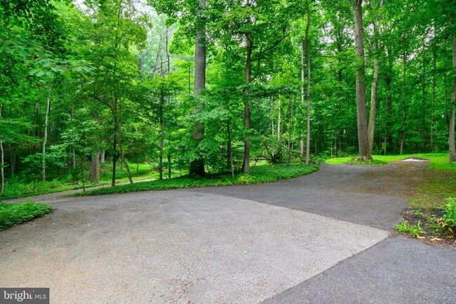 Photo - 5475 Green Bridge Rd