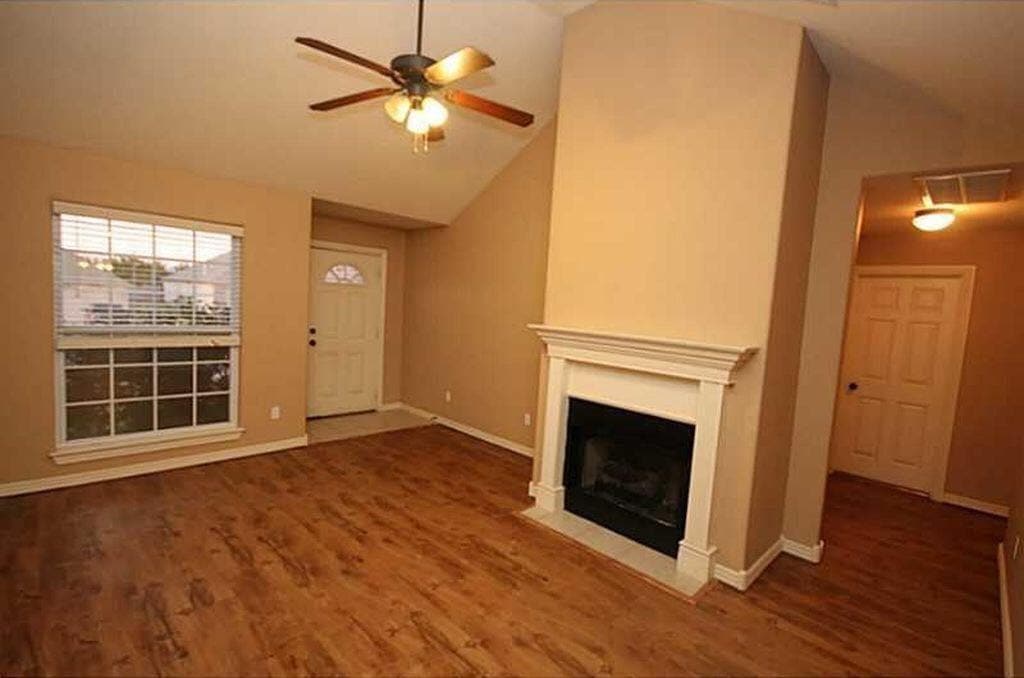 Photo - 270 Copper Oaks Dr