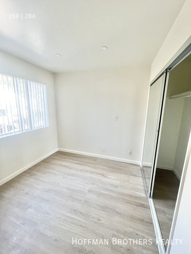 Photo - 860 S Ardmore Ave Unidad 208