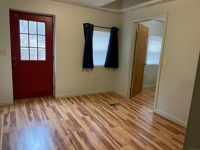 Photo - 260 Raymond Hill Rd