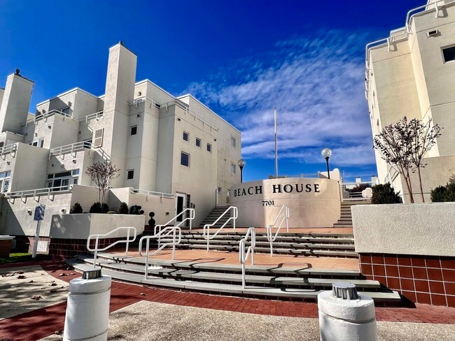 Photo - 7701 Atlantic Ave Unidad 33A Rental