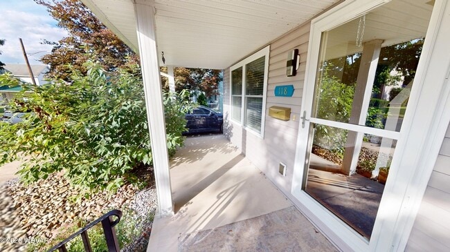 Photo - 118 N 3rd St