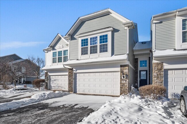 Photo - 643 Hawley Dr Unit 643