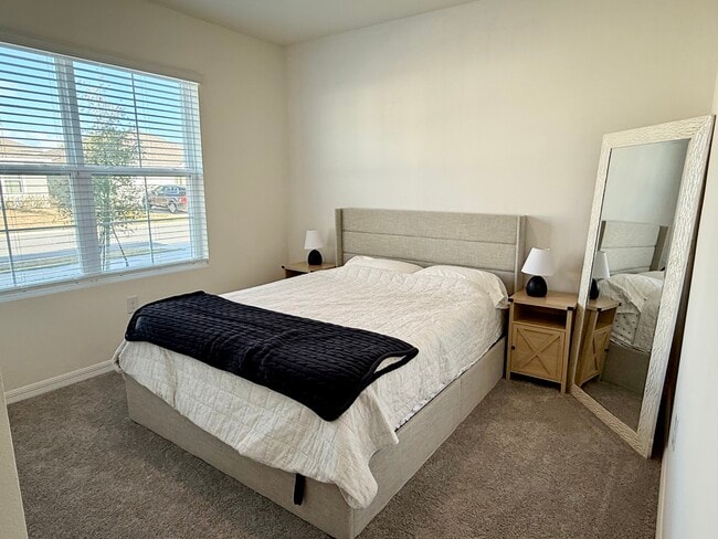 Photo - 13 Melogold Dr