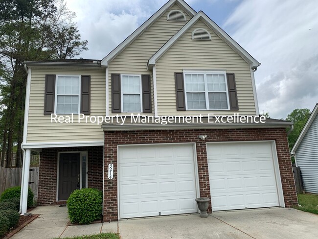 Building Photo - Amazingly Spacious Residence, Available In... Rental