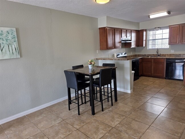 Photo - 1500 Oleander Dr Unit A