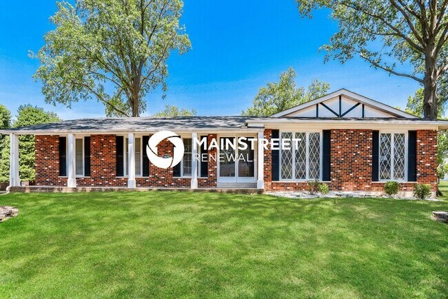 Building Photo - 3 Bedroom Pet-Friendly Home in FLORISSANT, MO with Main Street Renewal