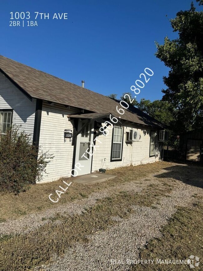 Building Photo - 2 bed 1 bath home in Canyon!