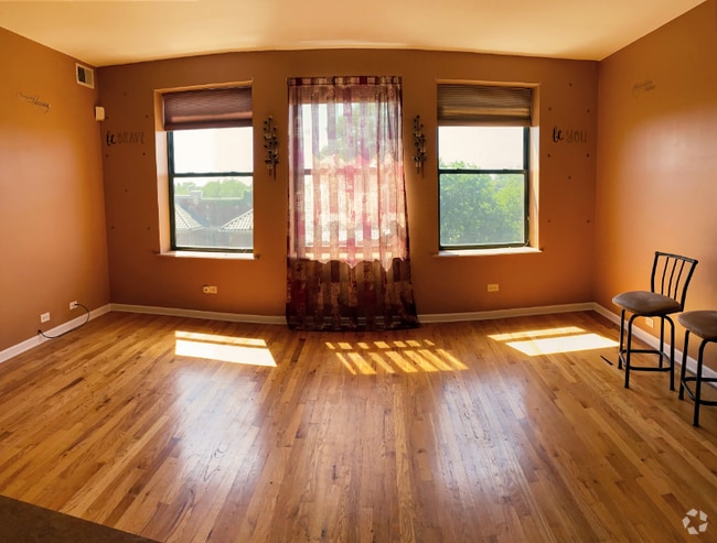 Building Photo - 7201 S Yates Blvd Rental