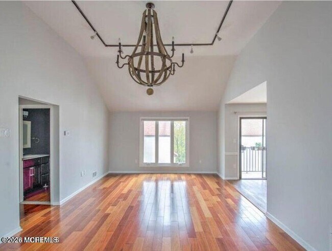 Photo - 20 Tower Hill Dr Unit 1009