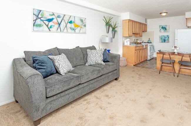 Photo - 7800 E Jefferson Ave