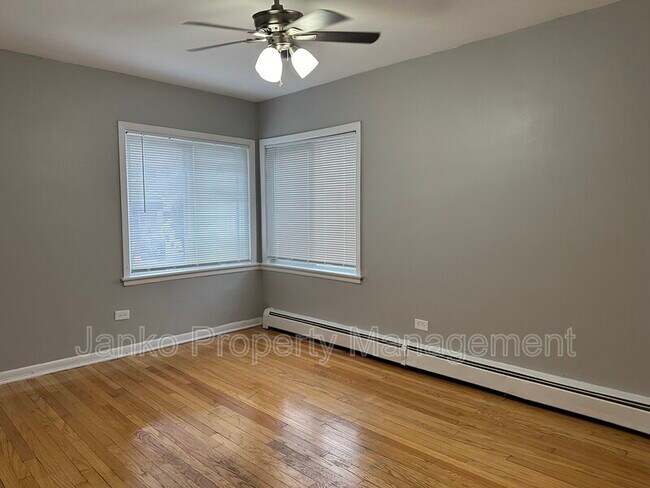 Building Photo - 1409 S Central Ave Unit 1W