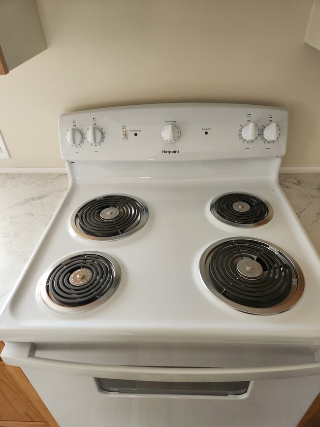 Photo - 1004 Aaron Ln