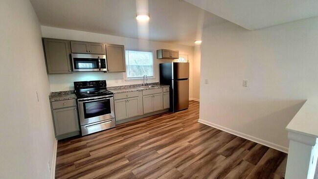 Photo - 1518 W Clara Dr