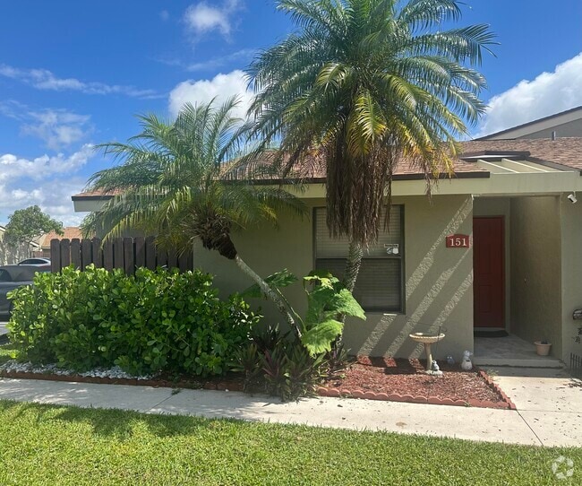 Building Photo - 151 Meadows Dr Rental
