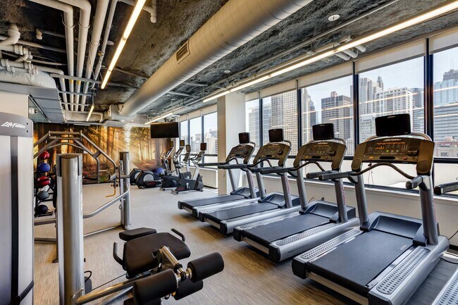 800 W Adams St Unit 1909