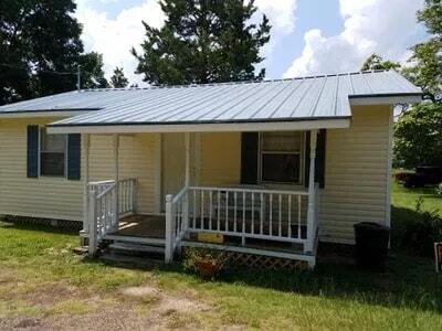 Photo - 403 Thomas St