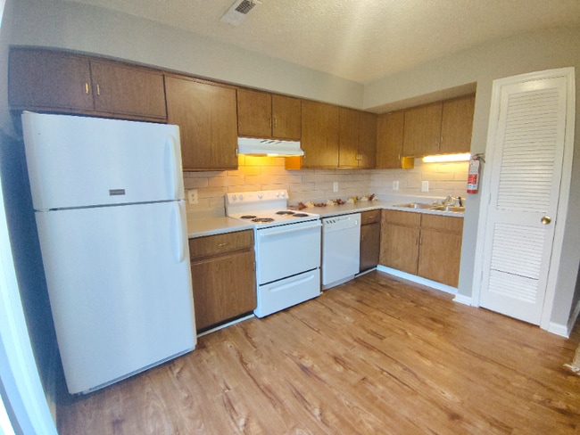 Building Photo - 36 Duiguid Dr