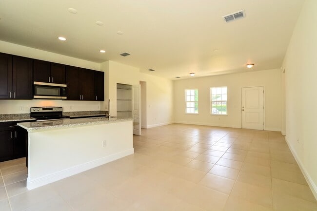 Photo - 15034 SW 24th Cir