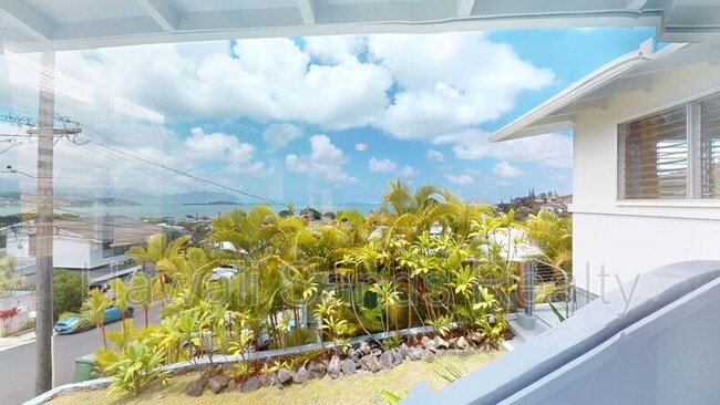 Photo - 44-123 Mikiola Dr