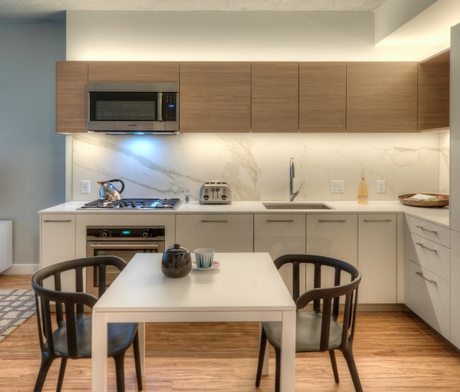 Photo - 122 W Couch Pl