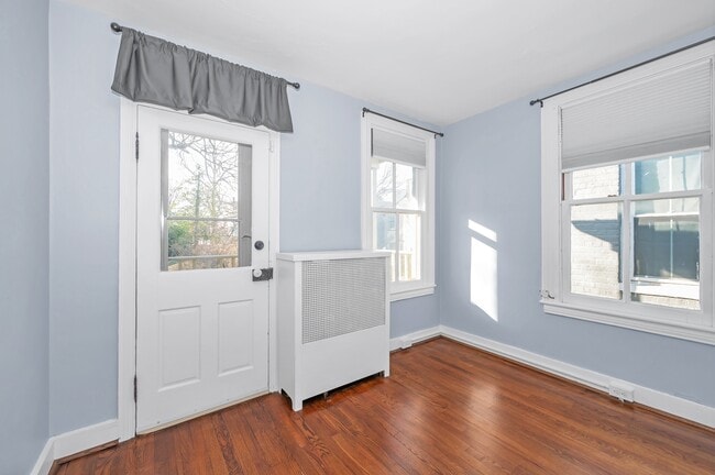 Photo - 12 E South St