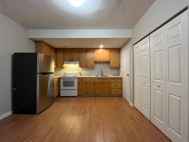 Photo - 19 Divinity St Unidad 3E