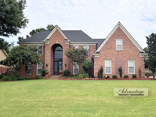 Building Photo - 1286 Creek Valley Dr