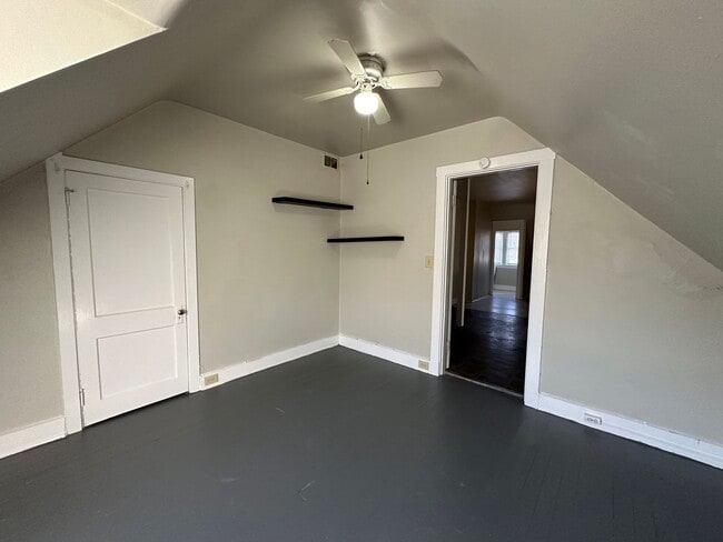 Photo - 2659 Bellevue Ave Unit #3