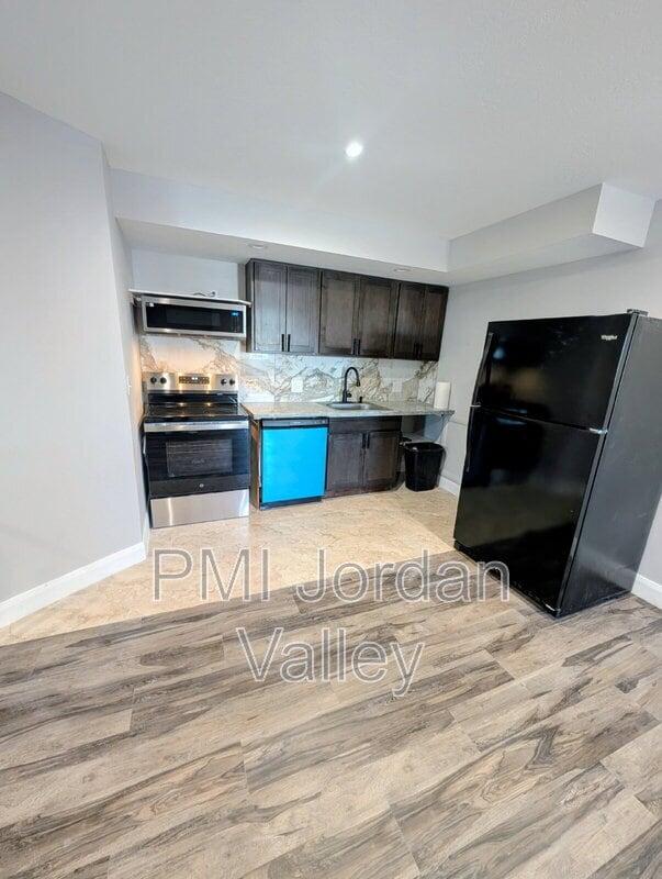 Photo - 408 RIGDON St