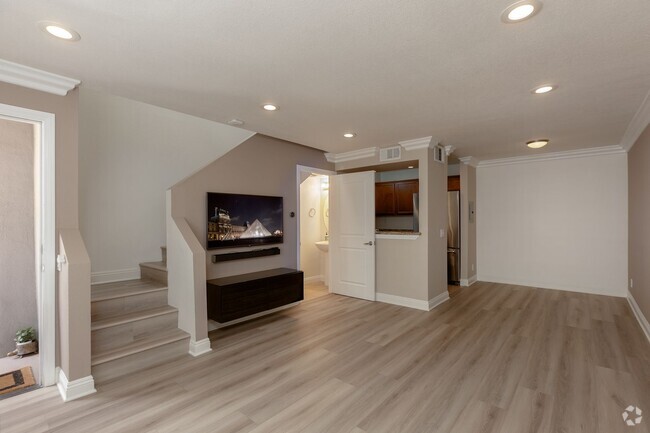 Building Photo - Charming 1-Bedroom Loft-Style Condo with L... Unit 234