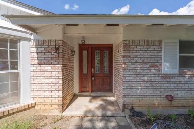 Photo - 7722 Pinebrook Dr