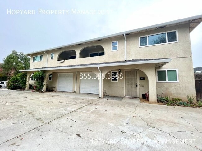 Building Photo - 1073 Kottinger Dr Unit B Rental