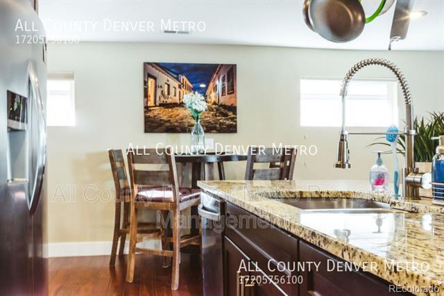 Photo - 4840 King St