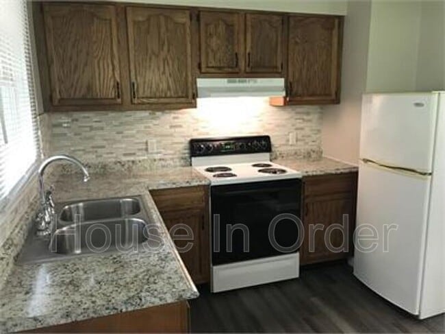 Photo - 181.5 Lookout Rd