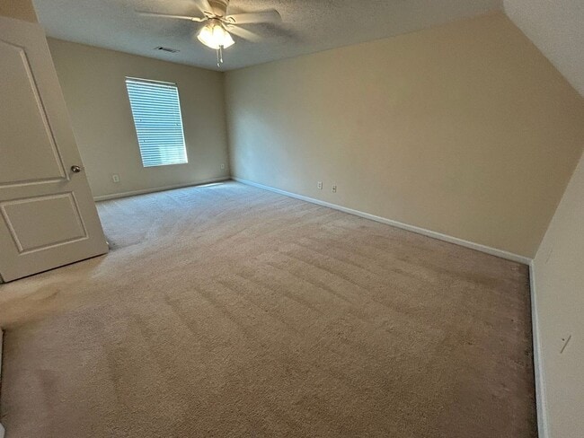 Photo - PRE-LEASING FOR AUGUST 2026!